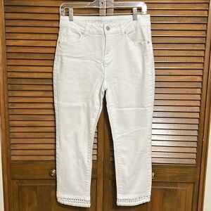 Westport Classic Fit White Jean Denim Capri Pants Size 4